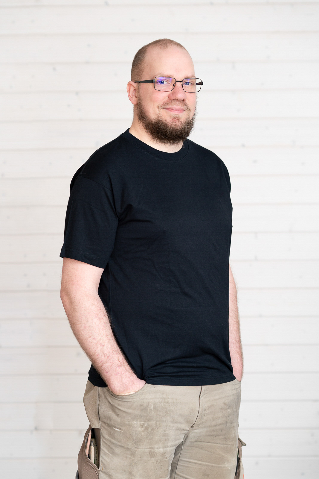 Mitarbeiterportrait von Lars Teutloff Teamleitung Möbelbau bei der Firma Bjoern Bloehs aus Neustadt in Holstein 