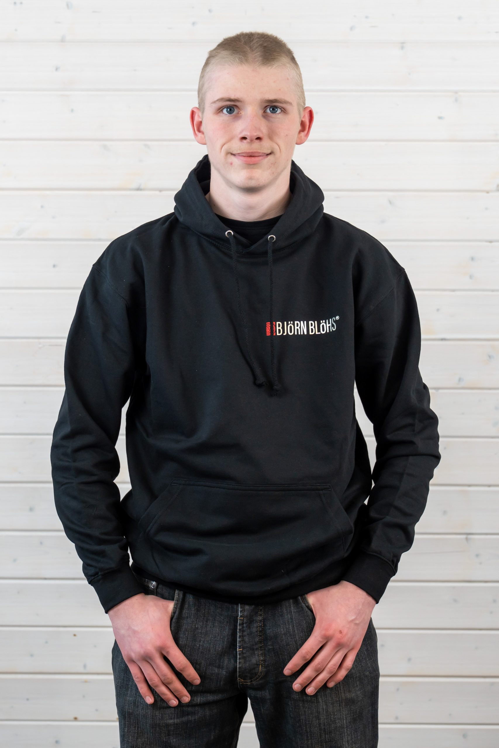 Mitarbeiterportrait von Tyark Schulz Auszubildende:r bei der Firma Bjoern Bloehs aus Neustadt in Holstein 
